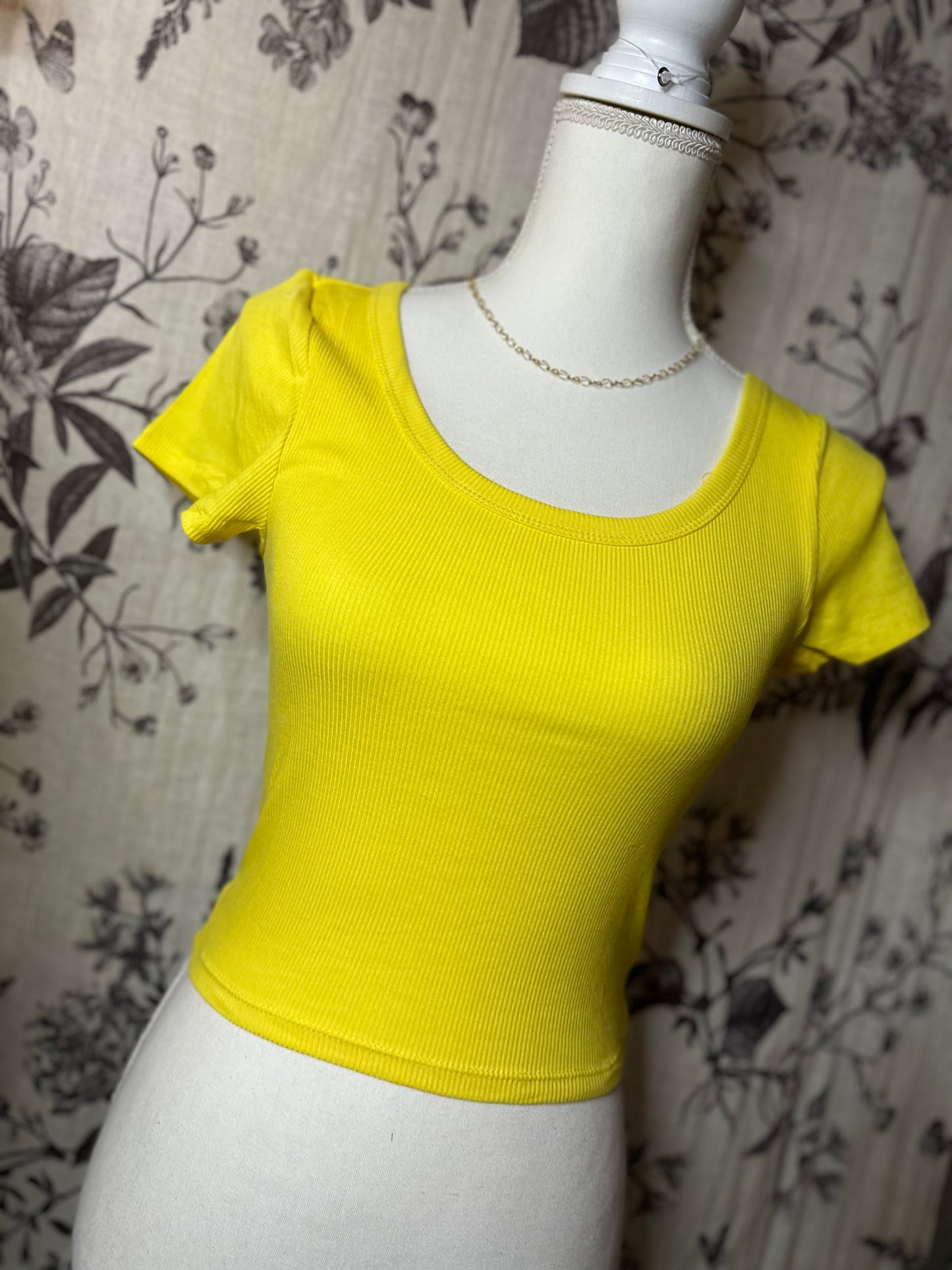 Frau Hip Tee - Yellow